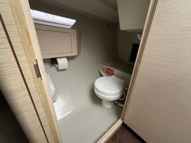 Slide: The Image of Saffier 33 Life 2022 - 5701466