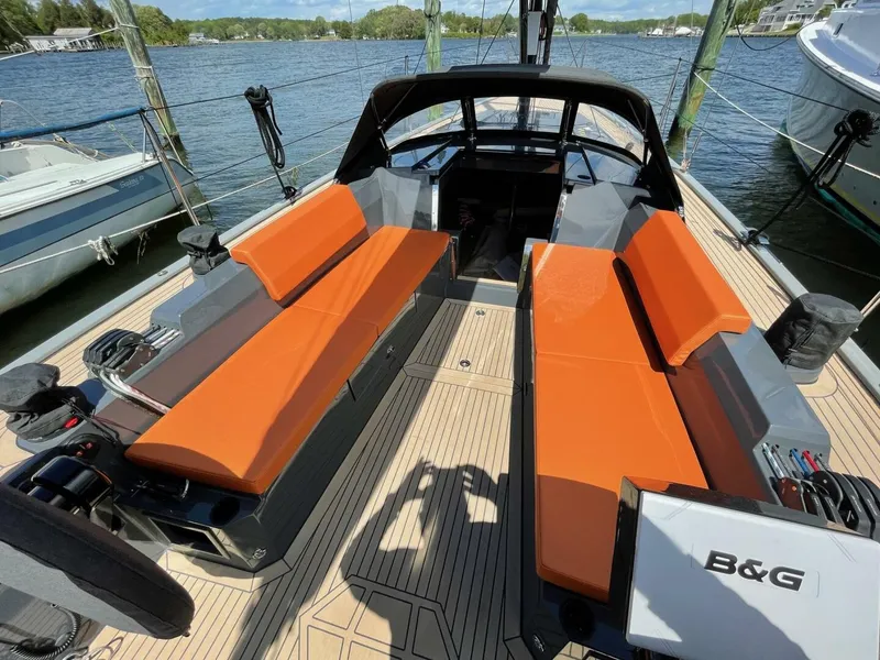 Slide: The Image of Saffier 33 Life 2022 - 5701457