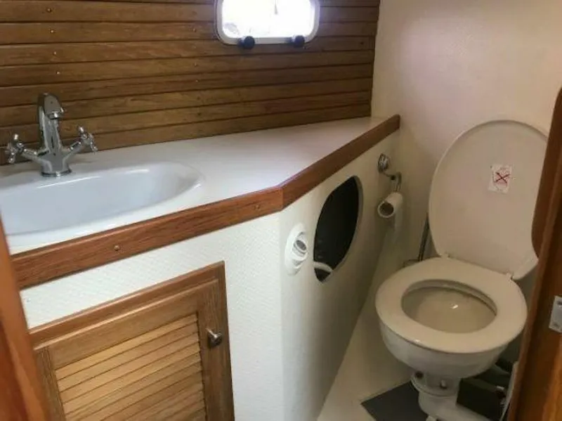 Slide: The Image of Kalik 44 1986 - 5701642