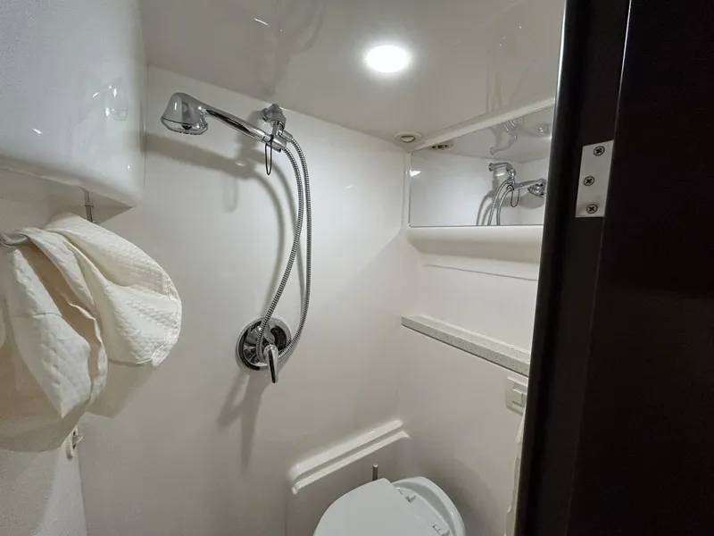 Slide: The Image of Regal 42 Sport Coupe 2018 - 5702437