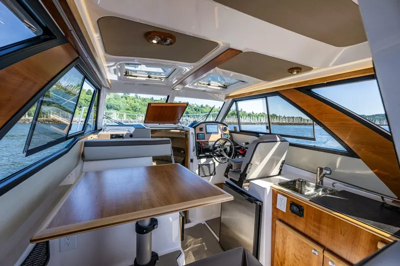 Slide: The Image of Cutwater 30 2024 - 5707233