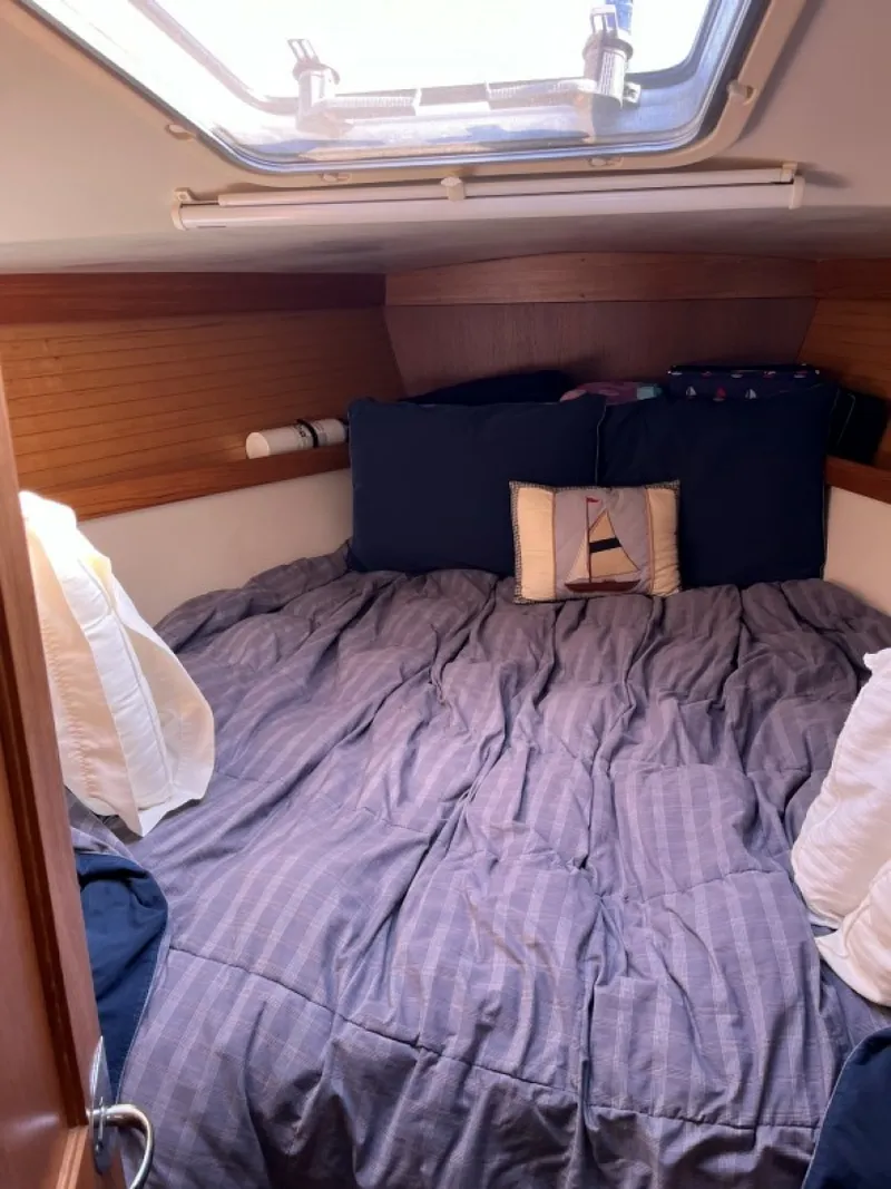 Slide: The Image of Used Sail Monohull for sale 2005 Catalina 36 MkII - ESCAPADE - 5703036