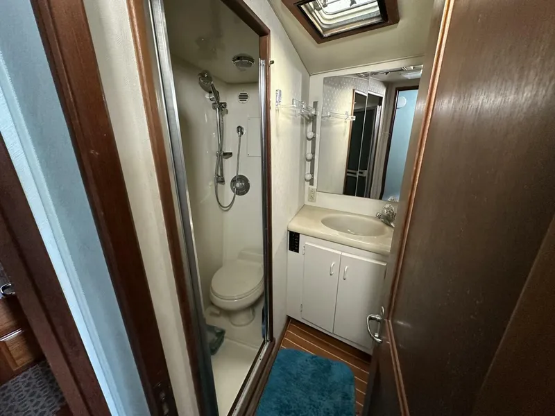 Slide: The Image of Viking 48 1989 - 5703381