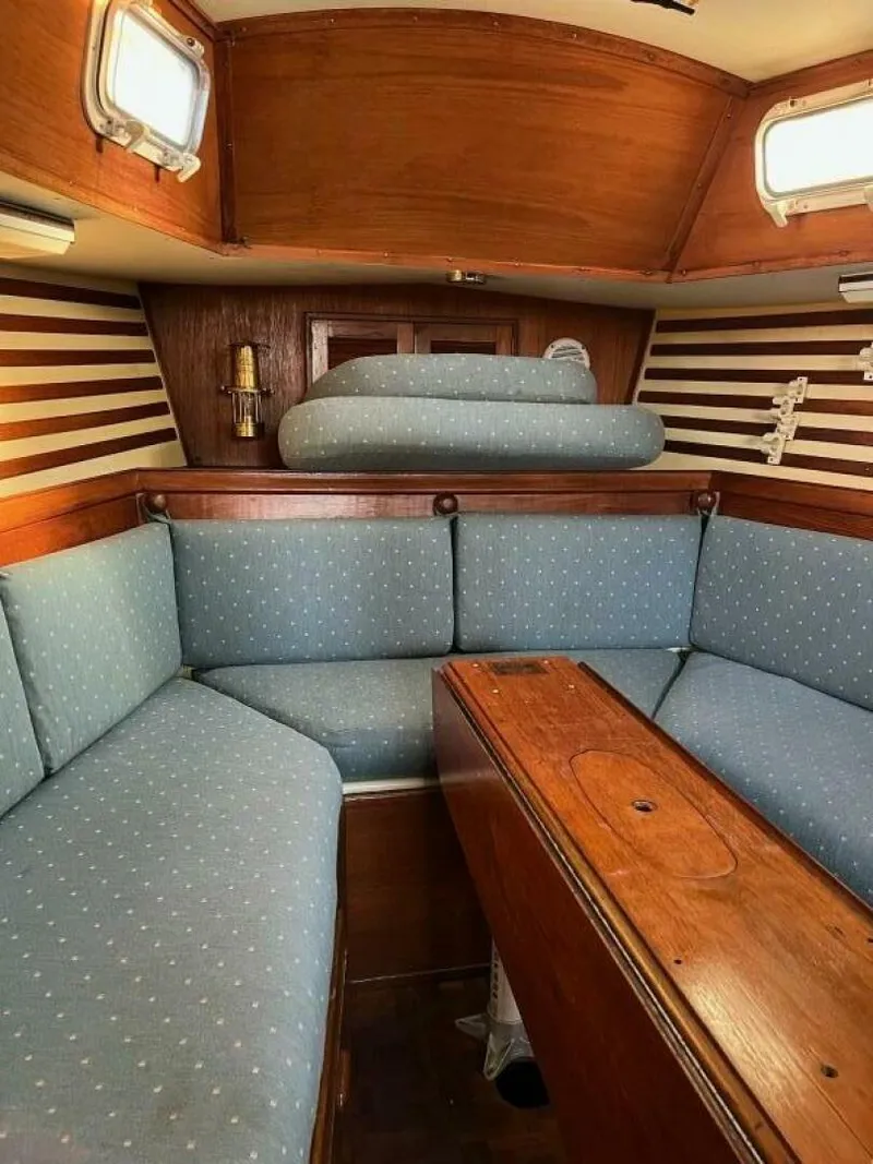 Slide: The Image of Endeavour 37 1978 - 5704180