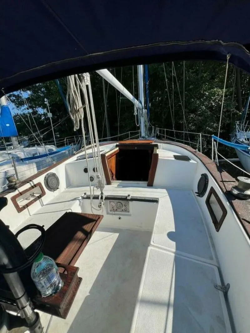 Slide: The Image of Endeavour 37 1978 - 5704183