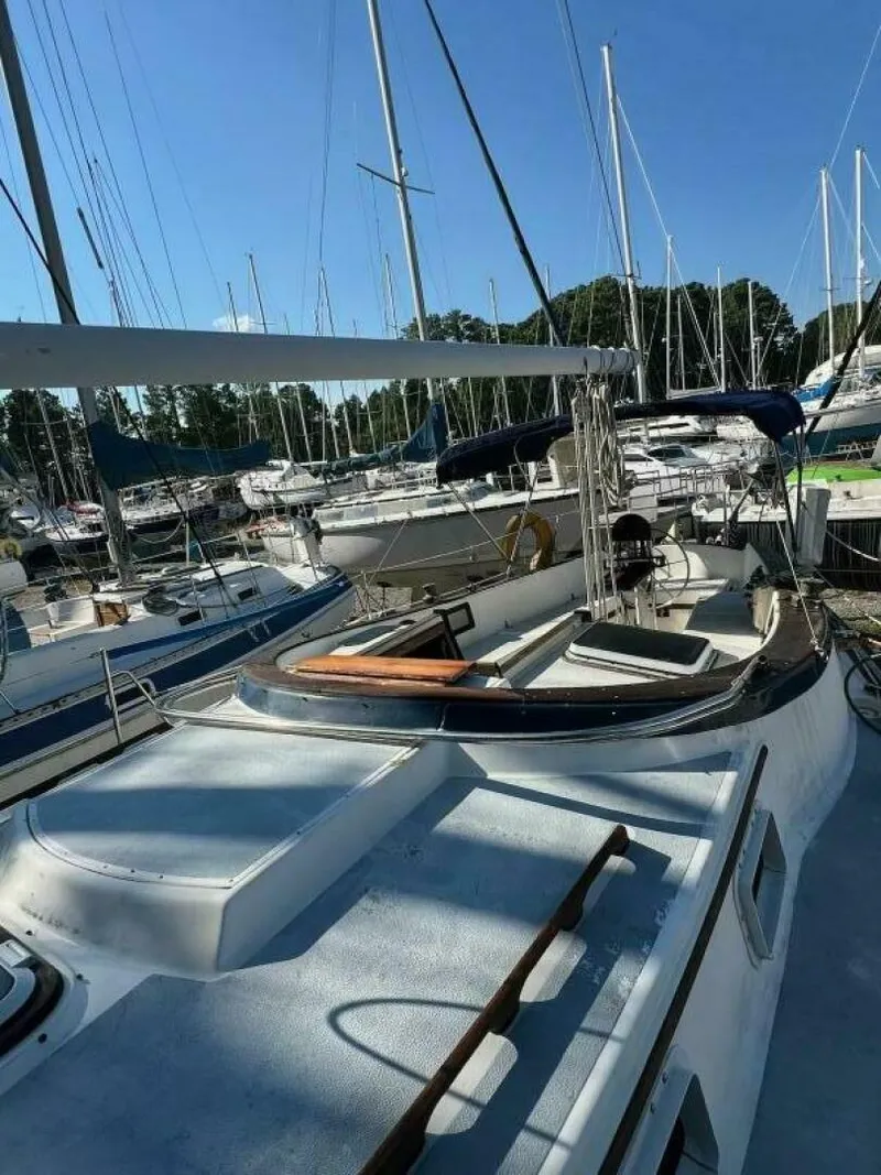 Slide: The Image of Endeavour 37 1978 - 5704185