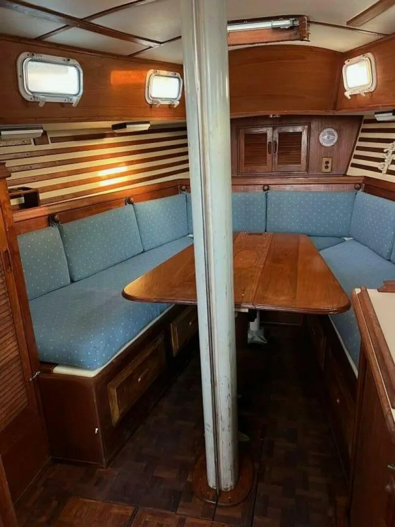 Slide: The Image of Endeavour 37 1978 - 5704169