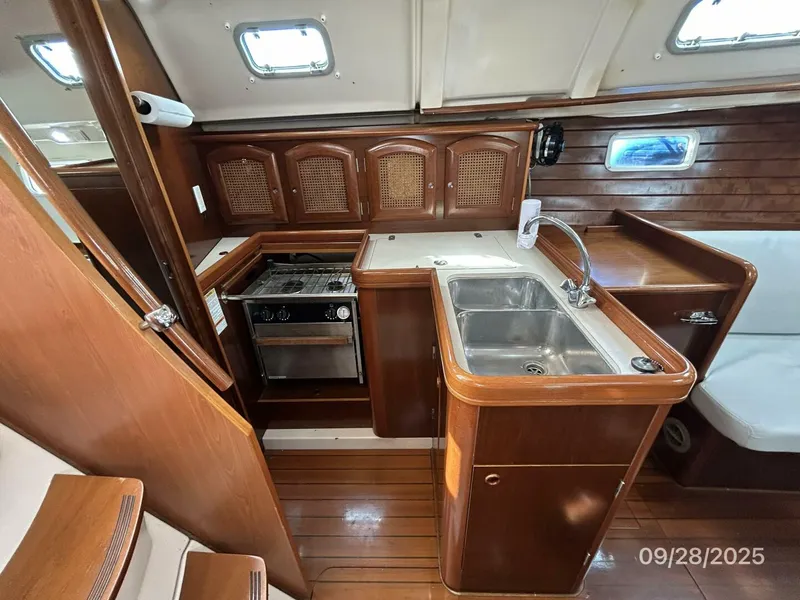 Slide: The Image of 38' Beneteau galley2 - 5703745