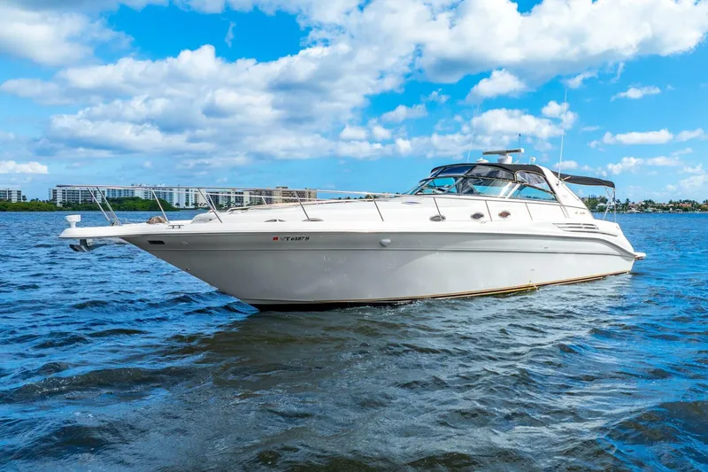 Slide: The Image of Sea Ray 45 1998 - 5704122