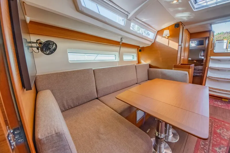 Slide: The Image of Jeanneau Sun Odyssey 440 2022 - 5798113