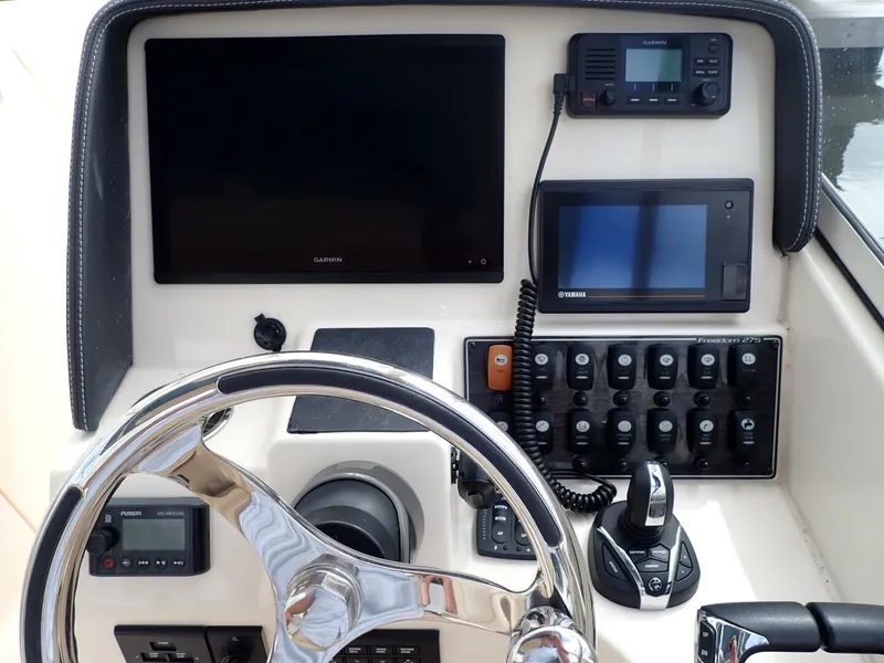 Slide: The Image of Grady-White 275 2021 - 5704859