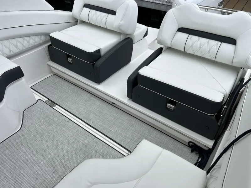 Slide: The Image of 2026 Regal 26 LX6 - Aft Seating - 5719494