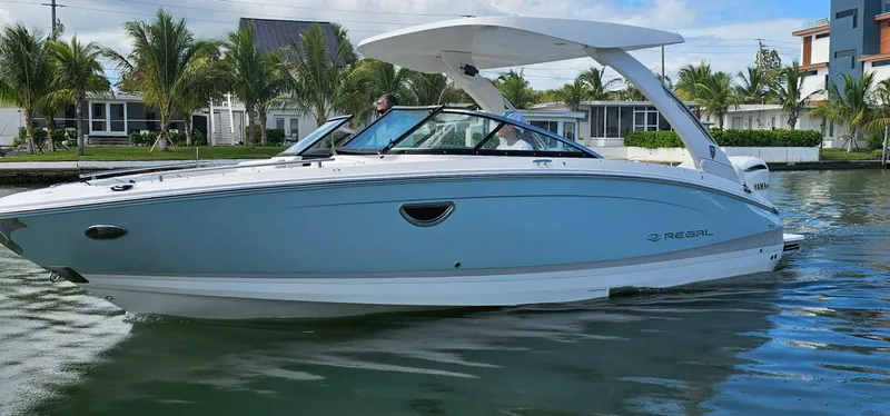 Slide: The Image of 2026 Regal 26 LX6 - Profile Port  - 5719469