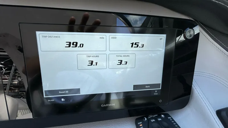 Slide: The Image of 2026 Regal 26 LX6 - Helm Electronics - 5719535