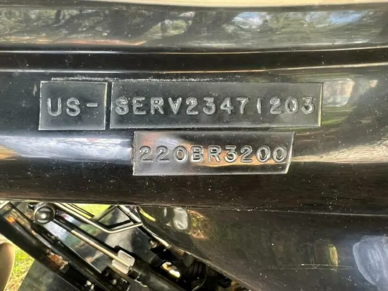 Slide: The Image of Sea Ray 220 Bow Rider 2003 - 5705533