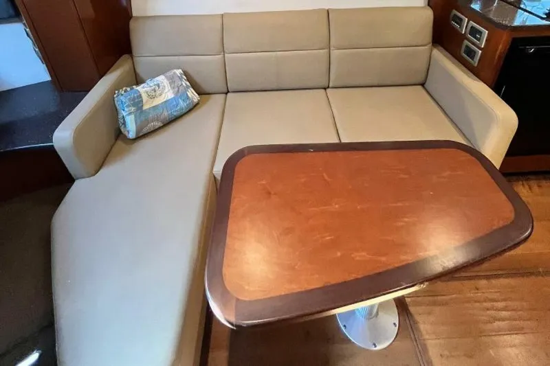 Slide: The Image of Sea Ray Sundancer 350 2014 - 5706471