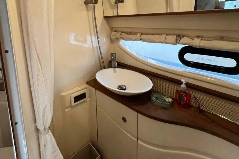 Slide: The Image of Sea Ray Sundancer 350 2014 - 5706473