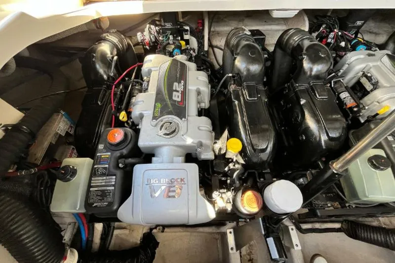 Slide: The Image of Sea Ray Sundancer 350 2014 - 5706481