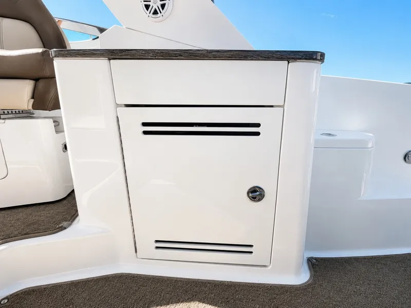 Slide: The Image of Sea Ray Sundancer 350 2014 - 6654903