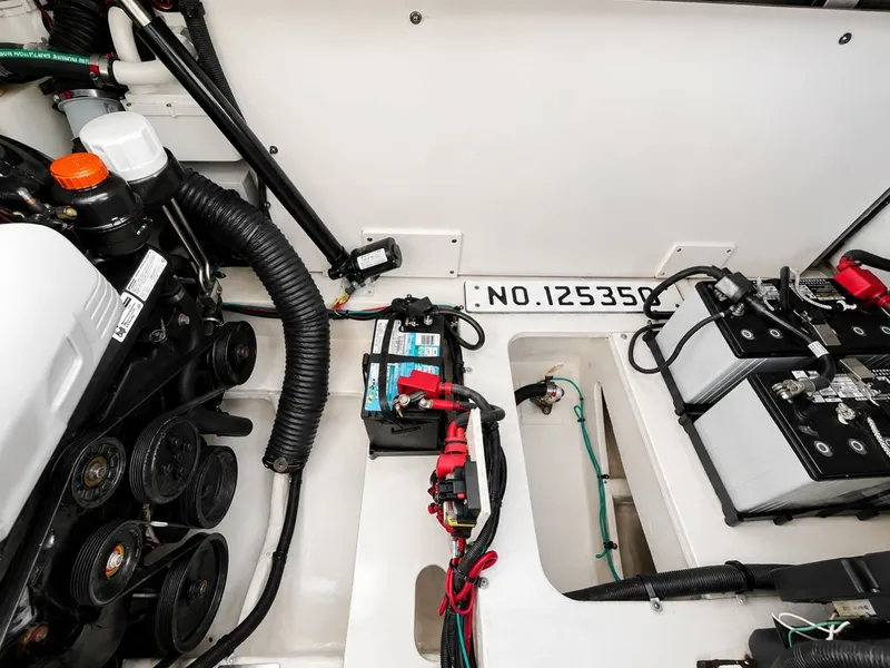 Slide: The Image of Sea Ray Sundancer 350 2014 - 6659349