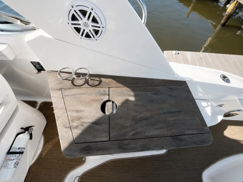 Slide: The Image of Sea Ray Sundancer 350 2014 - 6654235
