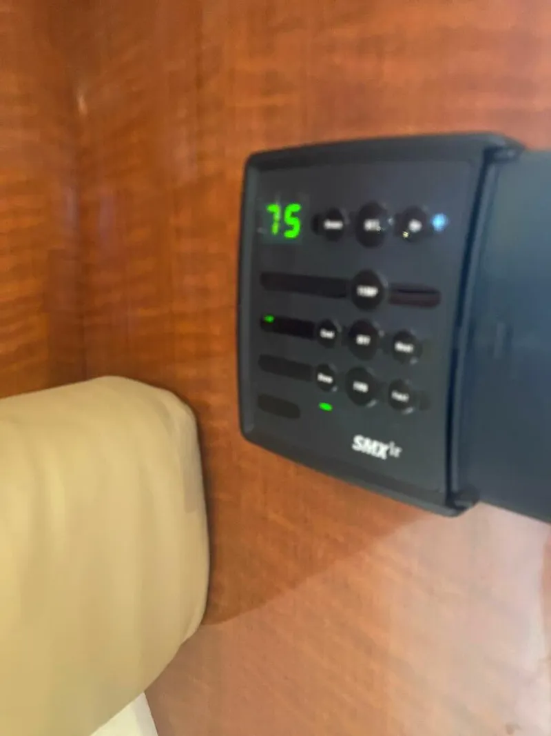 Slide: The Image of Sea Ray 340 Sundancer 2003 - 5705615