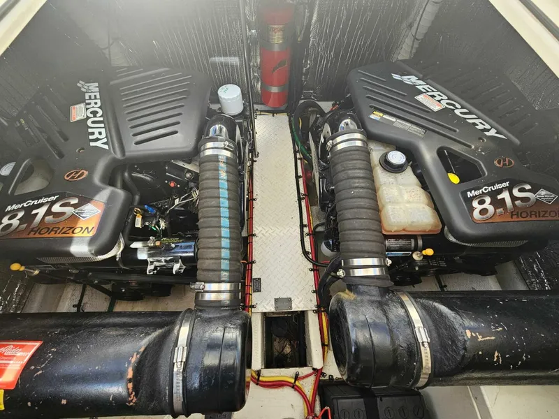 Slide: The Image of Cruisers Yachts 370 Express 2004 - 5705663