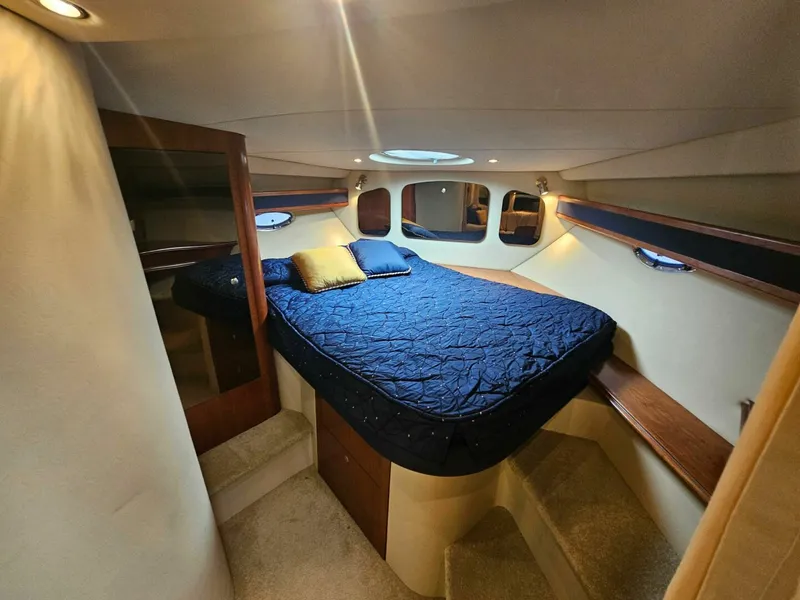 Slide: The Image of Cruisers Yachts 370 Express 2004 - 5705645