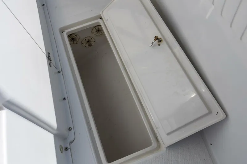 Slide: The Image of 2003 31 Jupiter 31FS Miss Millie II Rod Holder Storage - 5708937