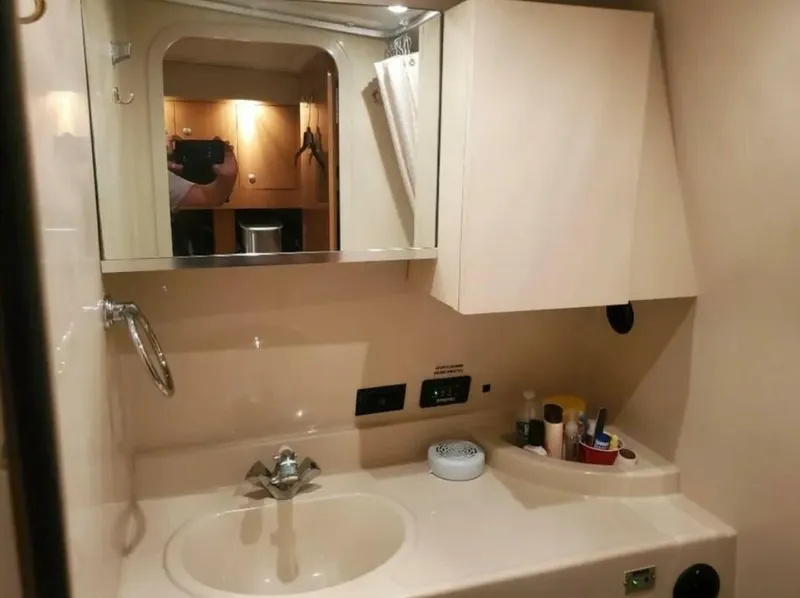 Slide: The Image of Cruisers Yachts 310 Express 2007 - 5707553