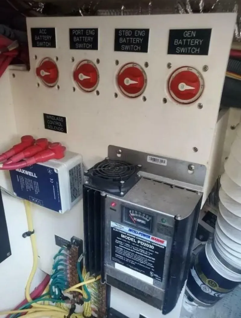 Slide: The Image of Cruisers Yachts 310 Express 2007 - 5707556