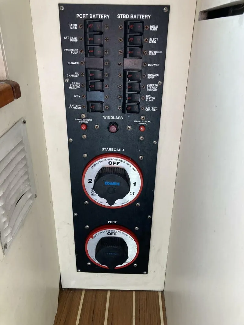 Slide: The Image of Luhrs 280 Express Open 2006 - 5711002