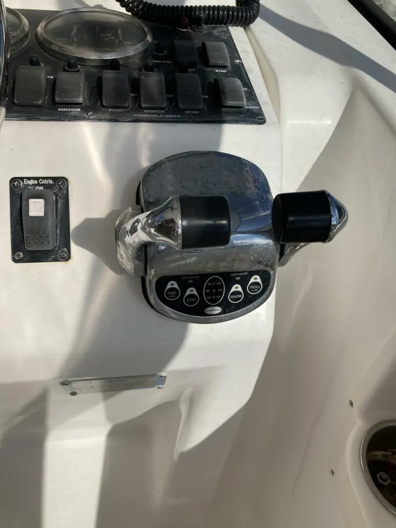 Slide: The Image of Luhrs 280 Express Open 2006 - 5711080