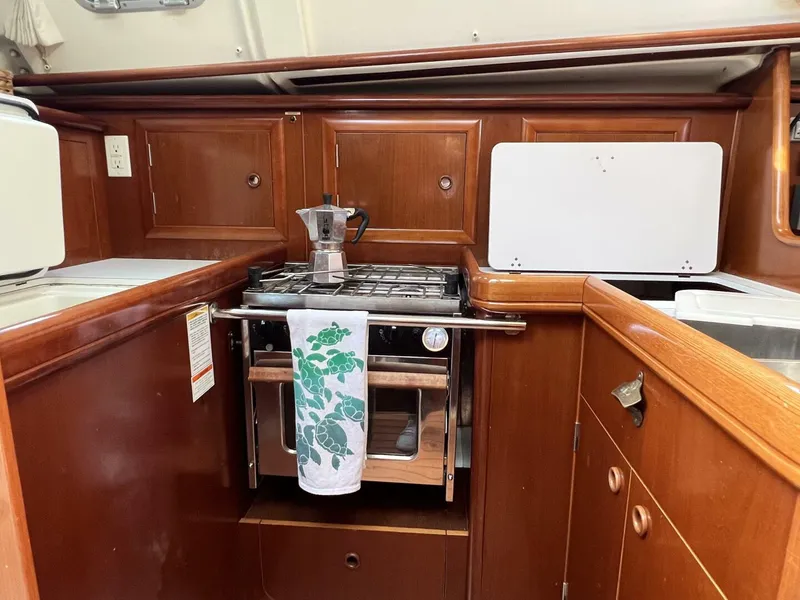 Slide: The Image of Beneteau 331 2004 - 5707713