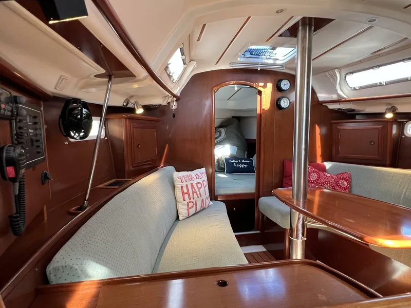 Slide: The Image of Beneteau 331 2004 - 5707714