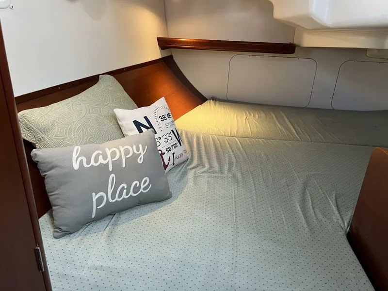 Slide: The Image of Beneteau 331 2004 - 5707722