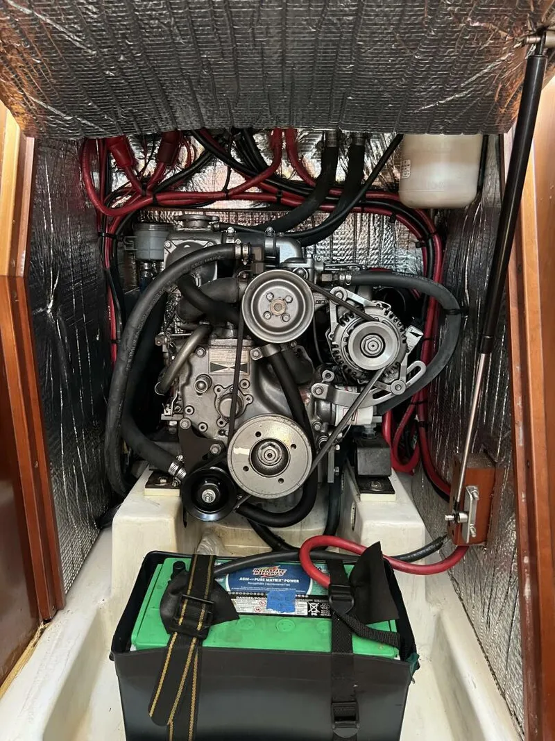 Slide: The Image of Beneteau 331 2004 - 5707863