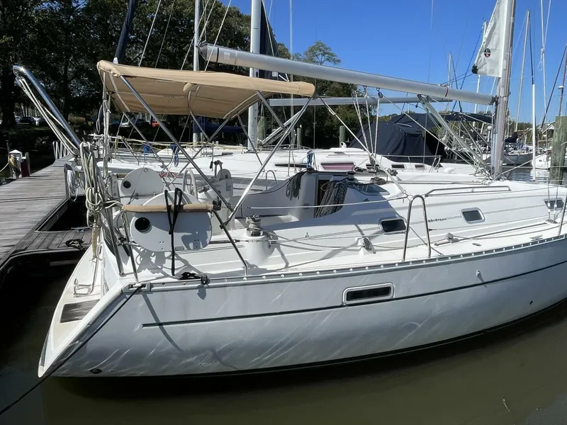 Slide: The Image of Beneteau 331 2004 - 5707707