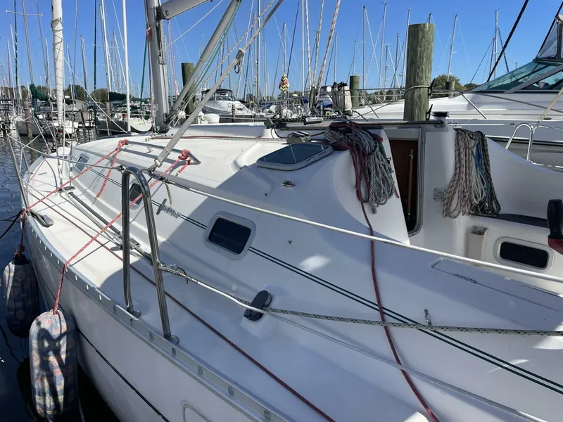 Slide: The Image of Beneteau 331 2004 - 5707703