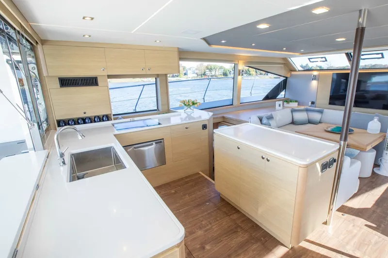 Slide: The Image of Aquila 54 Yacht 2023 - 6028605