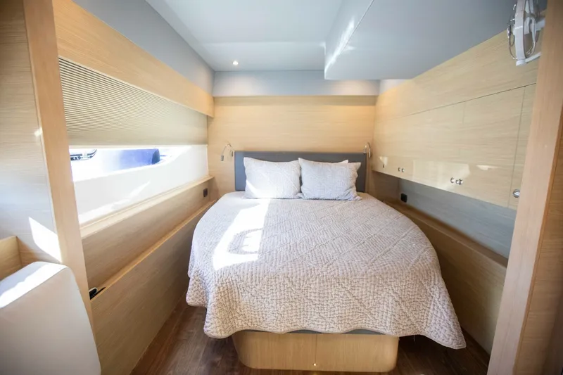 Slide: The Image of Aquila 54 Yacht 2023 - 6028625