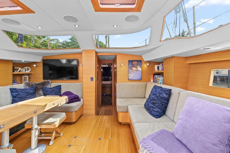 Slide: The Image of Hylas 63 2013 - 5708300