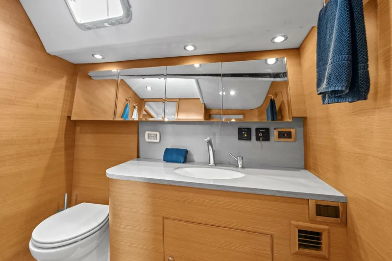 Slide: The Image of Hylas 63 2013 - 5708317