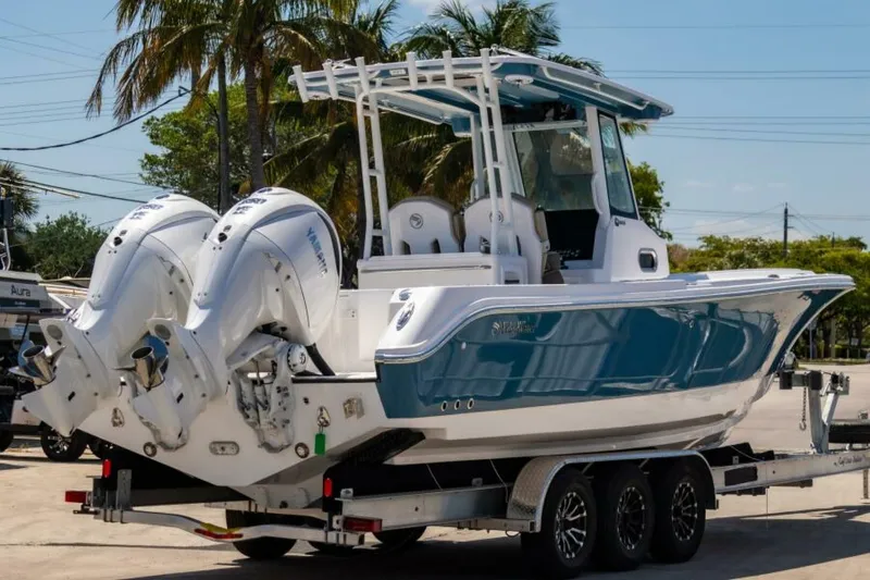 Slide: The Image of Edgewater 325CC 2025 - 5708351