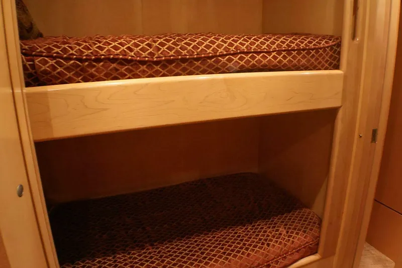 Slide: The Image of 2001 Donzi 73' Sport Fish  Guest Stateroom (3) - 5708858