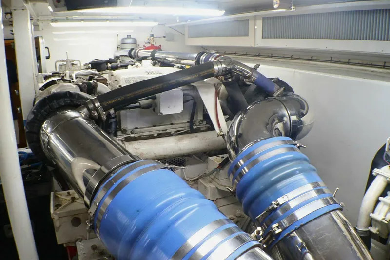 Slide: The Image of 2001 Donzi 73' Sport Fish  Engine Room (2) - 5708834