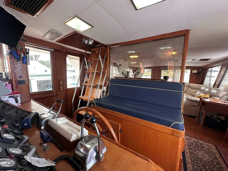 Slide: The Image of 1013 Padraigin Lower Helm Seat - 5786114