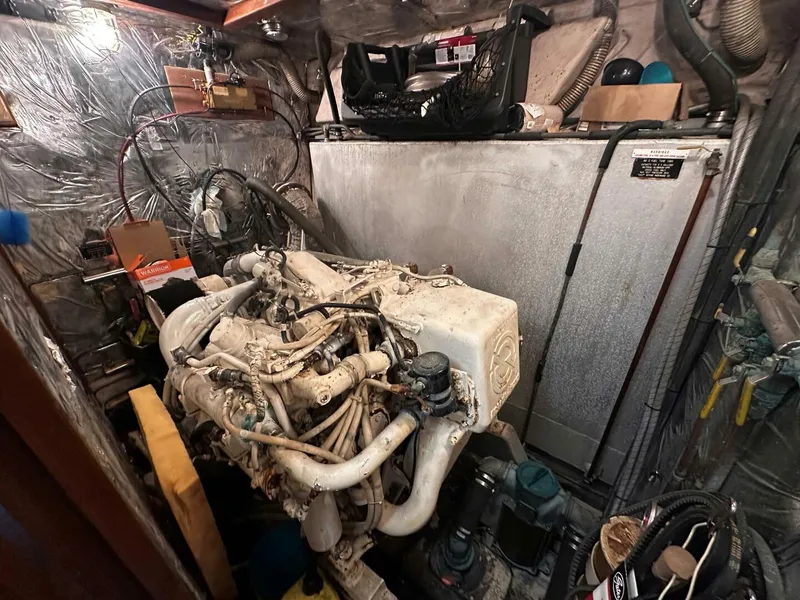 Slide: The Image of 1033 Padraigin Port Engine Room - 5786138