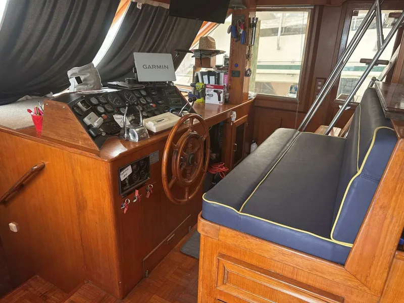 Slide: The Image of 1007 Padraigin Lower Helm - 5786106