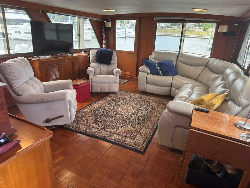 Slide: The Image of 1009 Padraigin Salon - 5786108